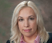 Julia Ellingwood headshot