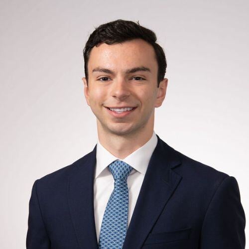 Justin Sell Headshot